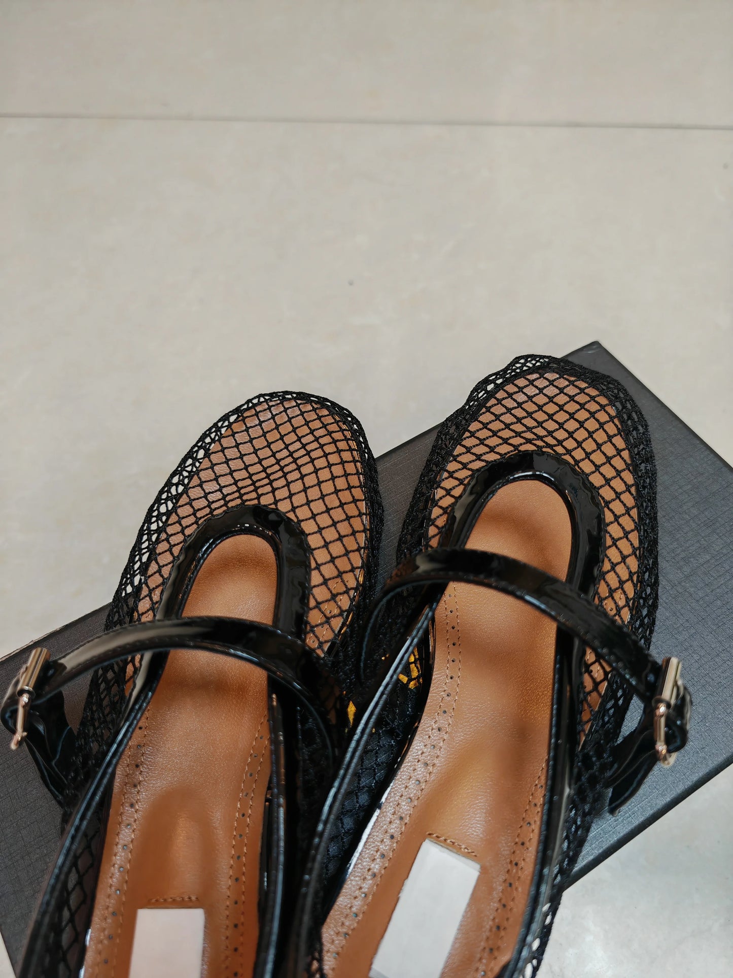 Comfortable Leather Flat Fishnet Ballet Flats For Kids