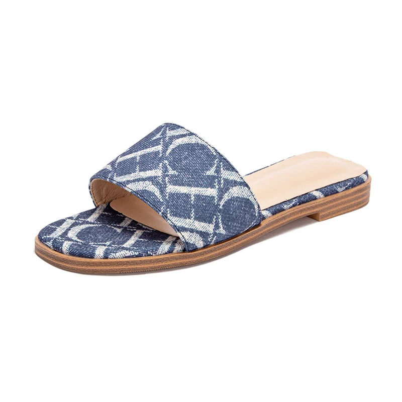Comfortable Anti-Slip Slippers for Women with Stylish Letter Print
