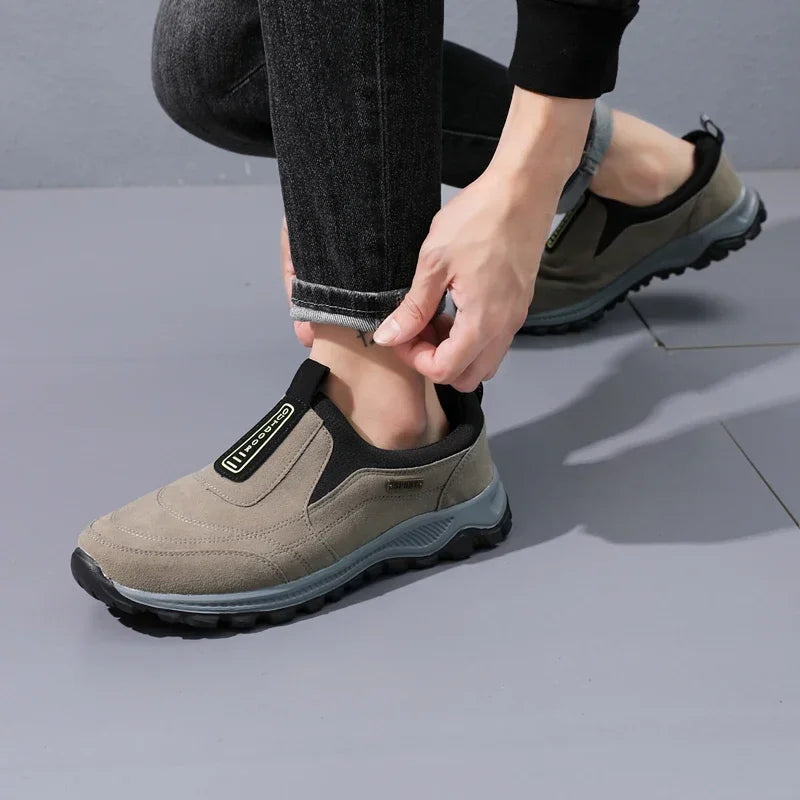 High Quality Indestructible Men's Sneakers Breathable Running Shoes Lightweight Anti Slip Outdoor Casual Footwear