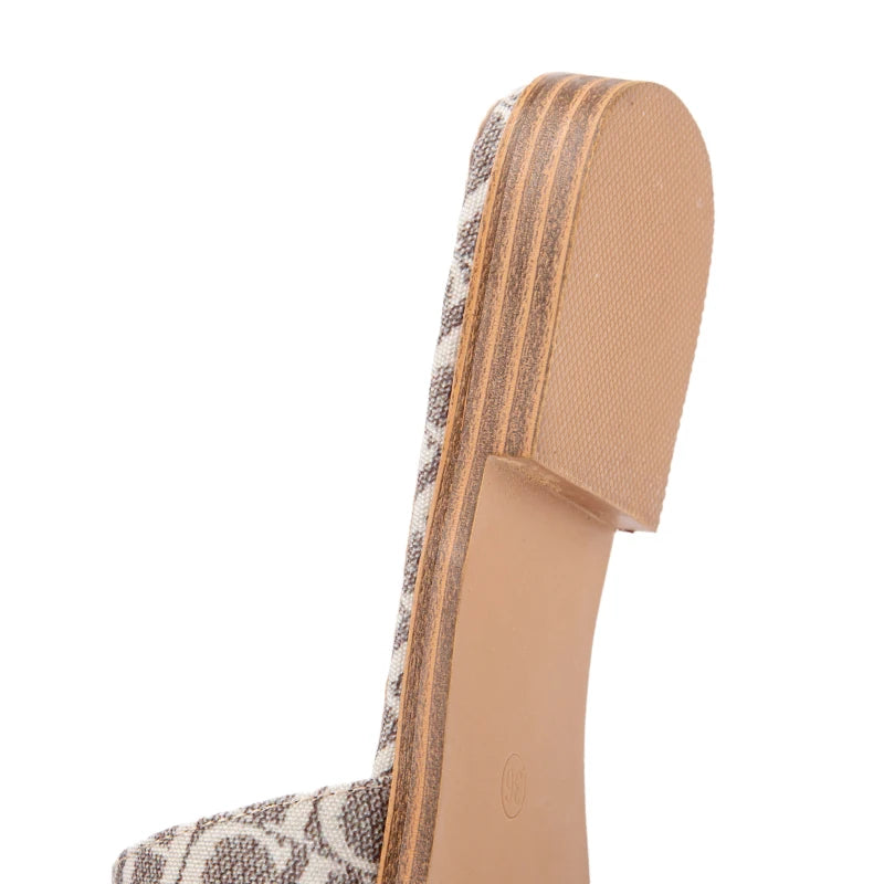 Comfortable Anti-Slip Slippers for Women with Stylish Letter Print