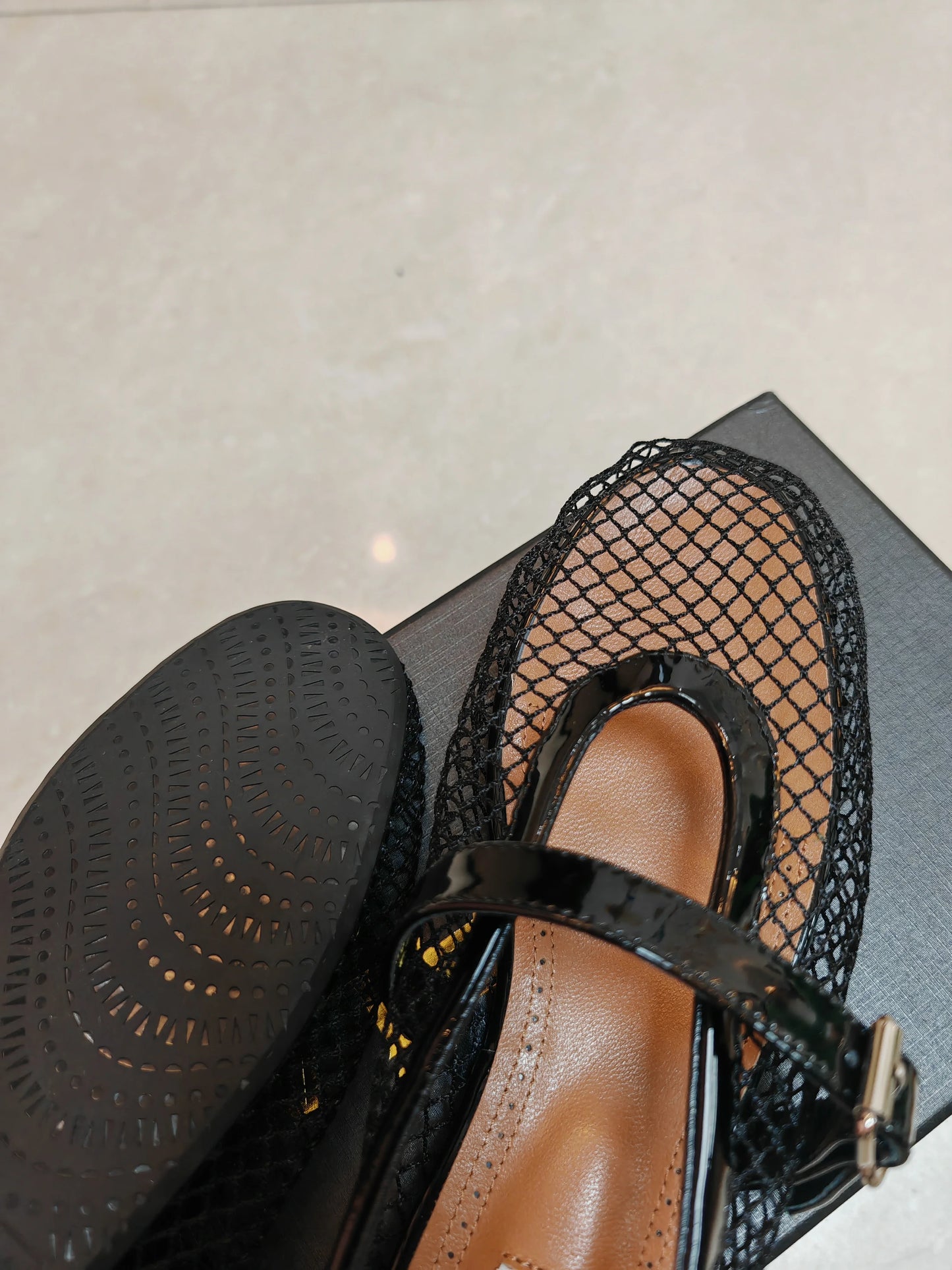 Comfortable Leather Flat Fishnet Ballet Flats For Kids