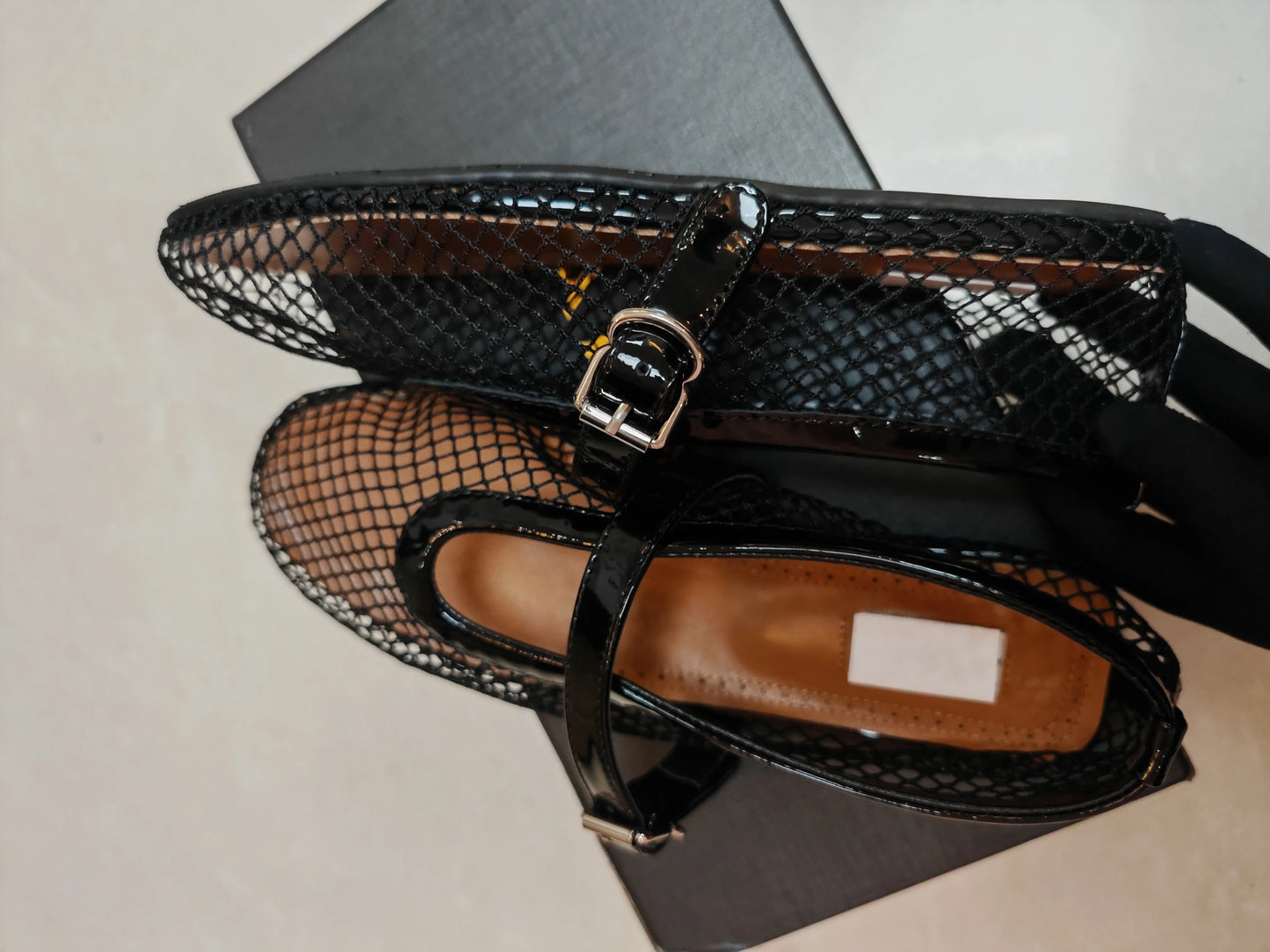 Comfortable Leather Flat Fishnet Ballet Flats For Kids