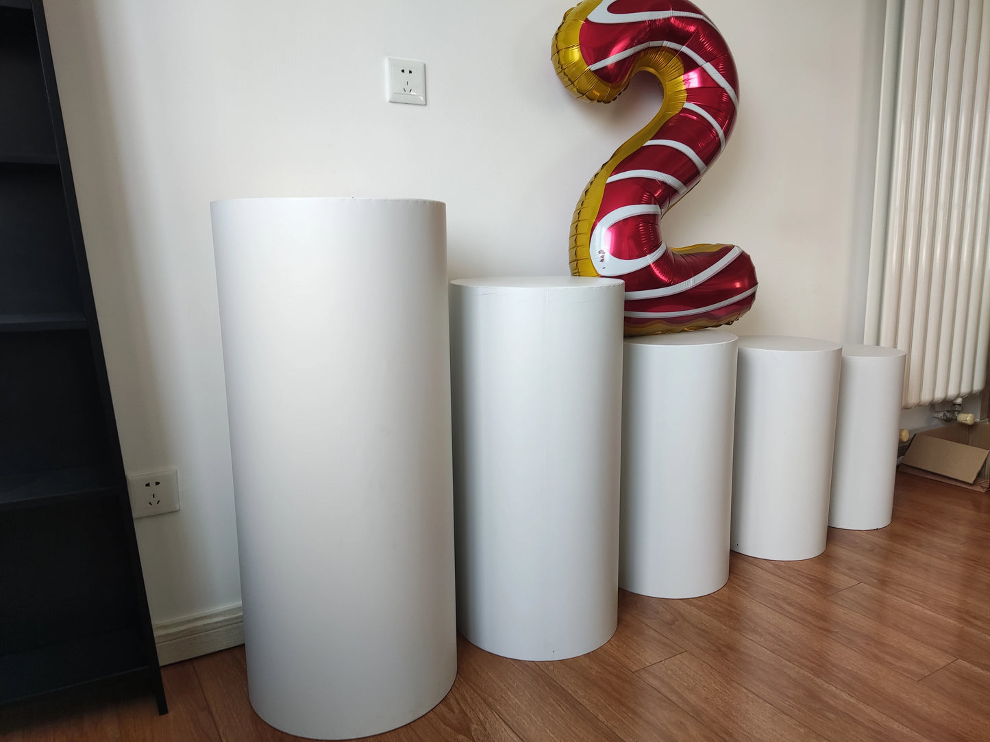 Fujian White Cylinder Pedestal Stands For Wedding Decor