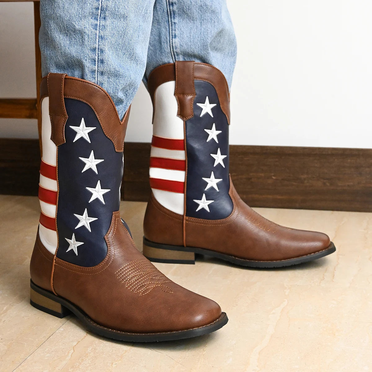 Personalized Fashion Men's Cowboy Boots with Five-Pointed Star